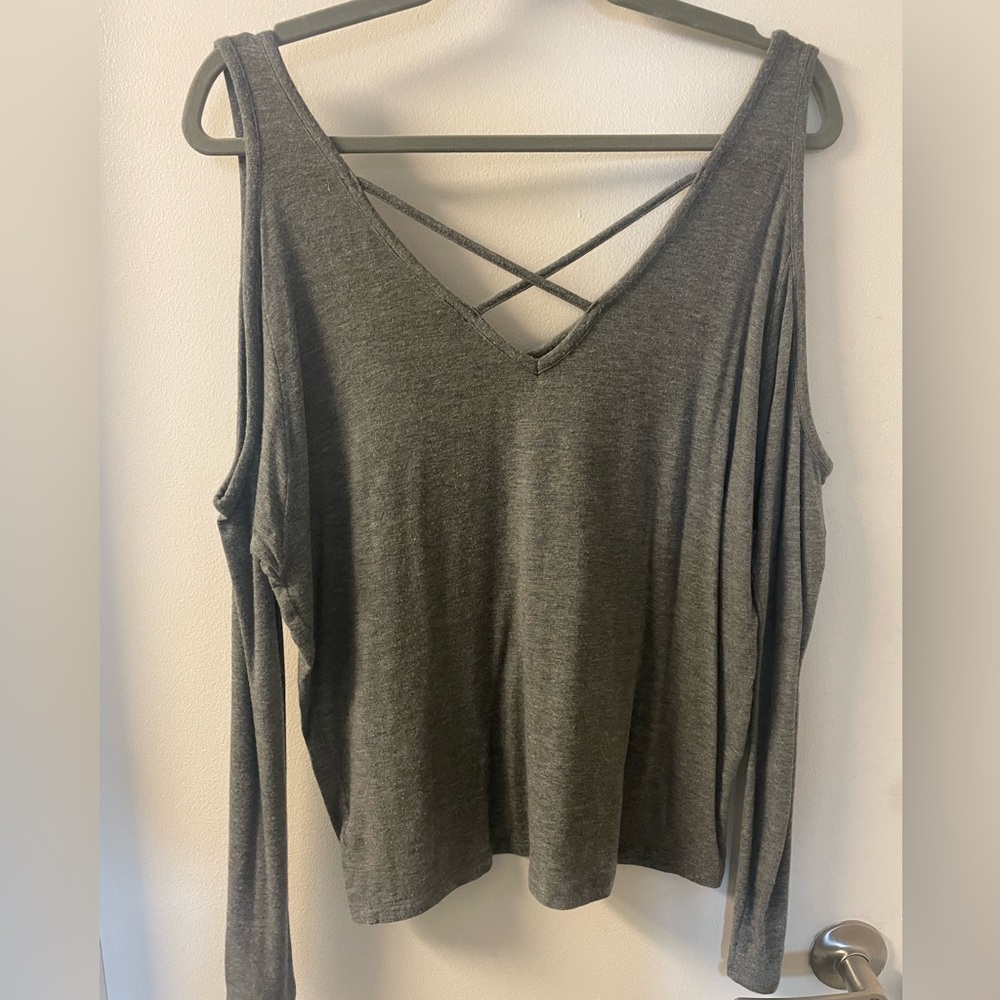 Express Women’s Grey Shoulder Cutout Long Sleeve Top